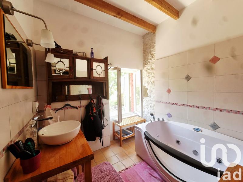 Maison - 1 000 m² - 29 pièces