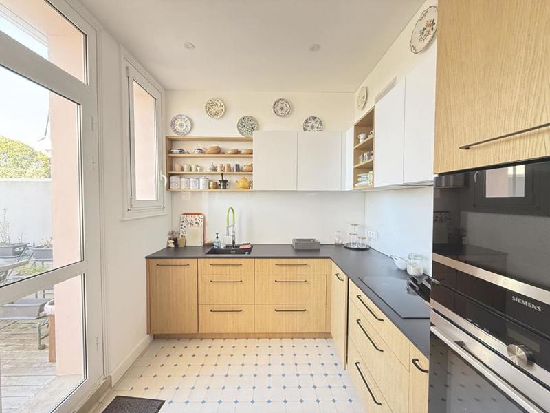 Appartement - 100 m² - 4 pièces