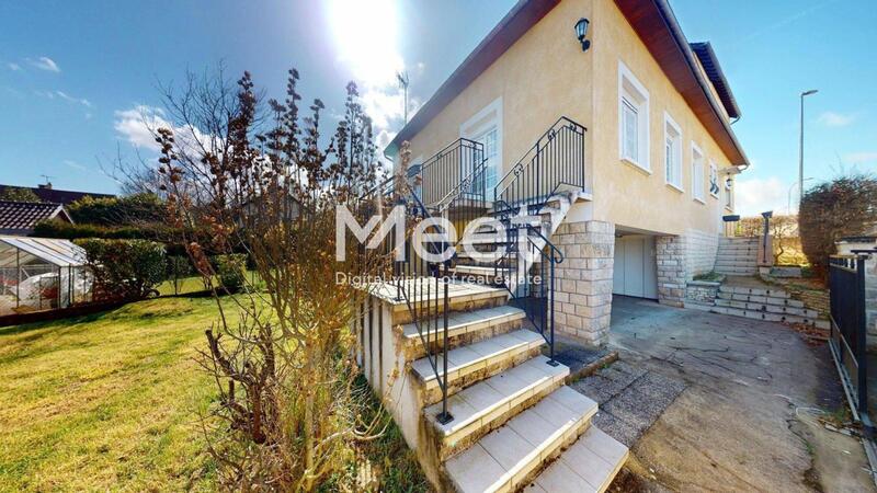 Maison - 210 m² - 8 pièces