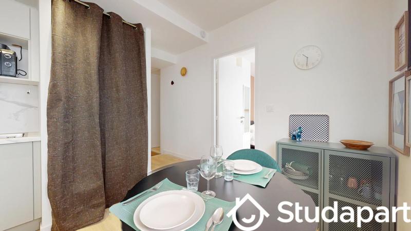 Chambre - 9 m² - 1 pièce