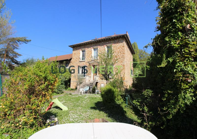 Maison - 130 m² - 8 pièces