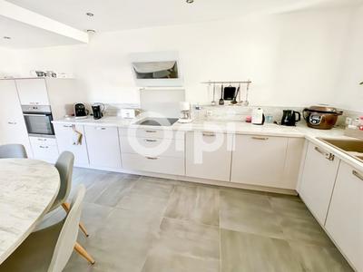 Maison - 123 m² - 5 pièces