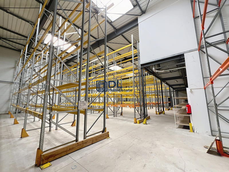 Entrepôt - 1 014 m²