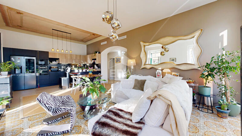 Appartement - 123 m² - 4 pièces