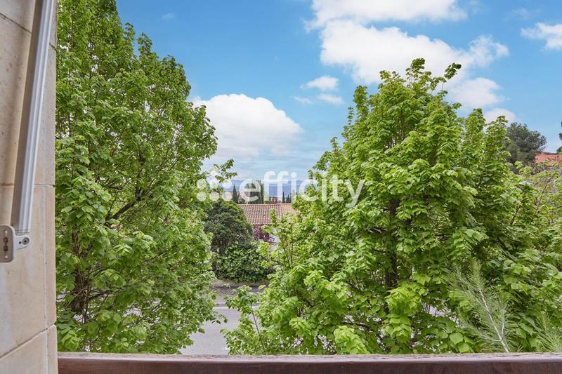 Appartement - 94 m² - 4 pièces