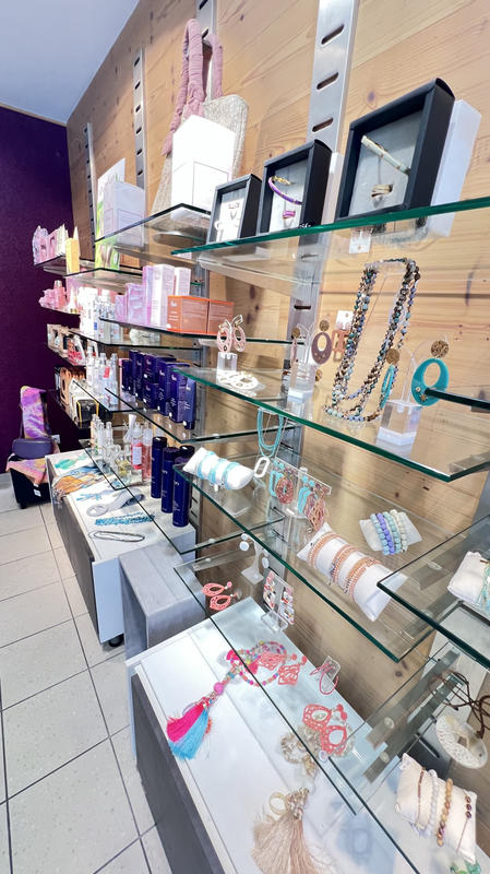 Fonds de commerce - Magasins - 42 m²