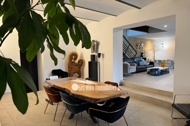 Maison - 187 m² - 7 pièces