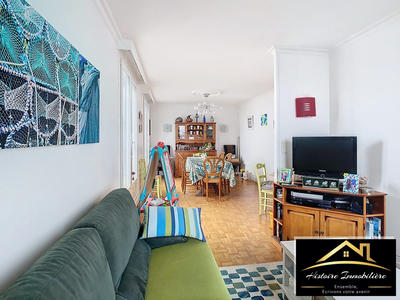 Appartement - 85 m² - 5 pièces