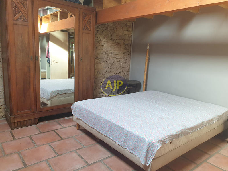 Maison - 227 m² - 6 pièces