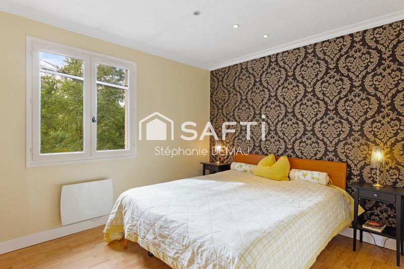 Maison - 137 m² - 5 pièces