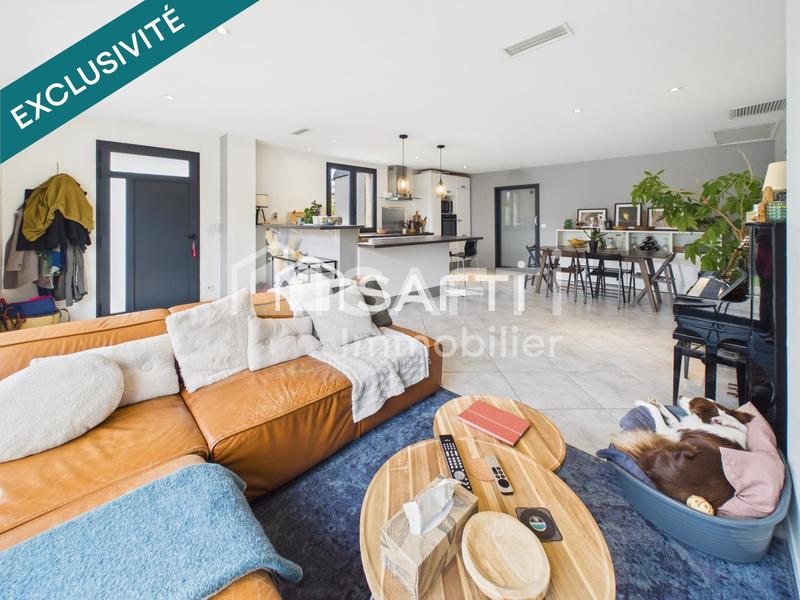 Maison - 140 m² - 6 pièces