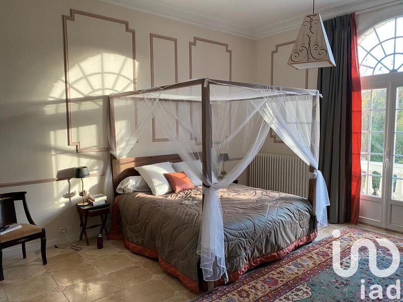 Maison - 400 m² - 8 pièces