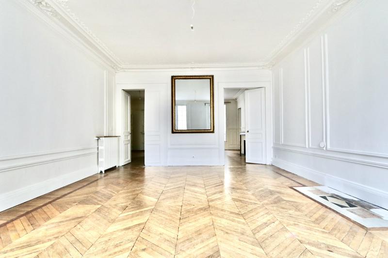 Appartement - 153 m² - 6 pièces