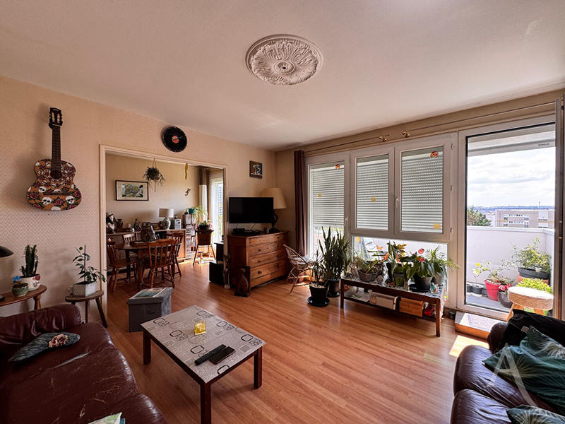 Appartement - 83 m² - 5 pièces