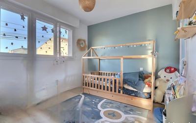 Appartement - 77 m² - 3 pièces