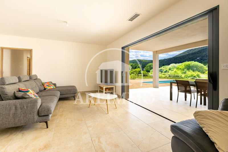 Maison - 150 m² - 5 pièces