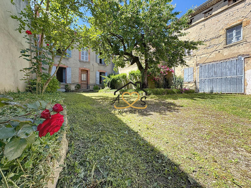 Maison - 143 m² - 7 pièces
