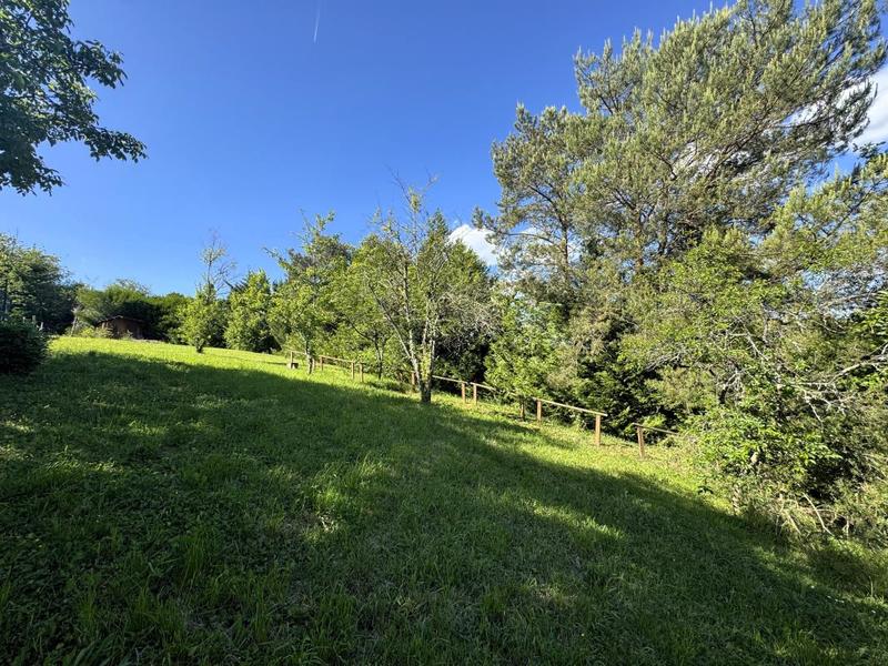 Maison - 300 m² - 9 pièces