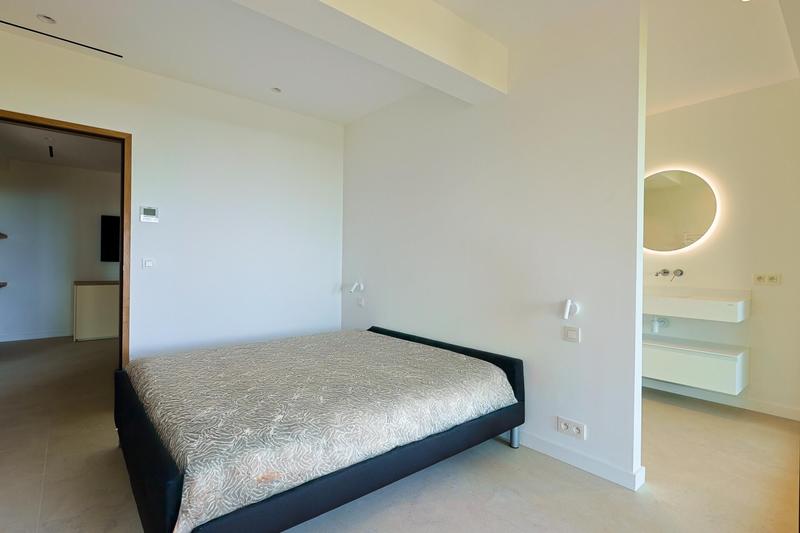 Maison - 359 m² - 10 pièces