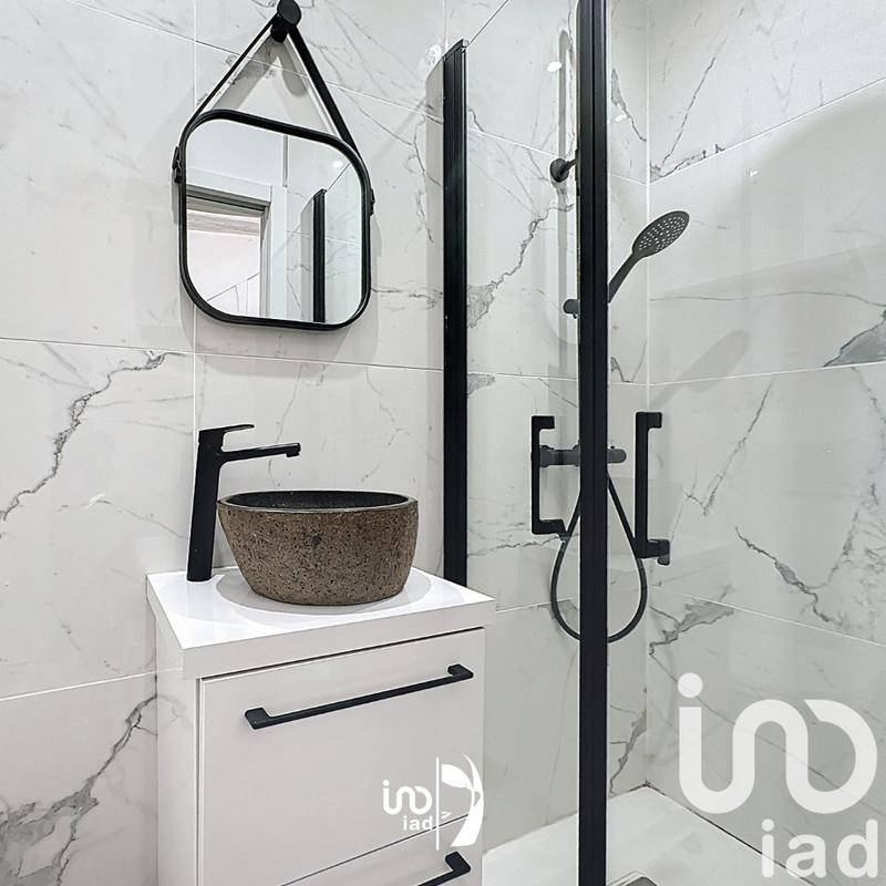 Studio - 9 m² - 1 pièce