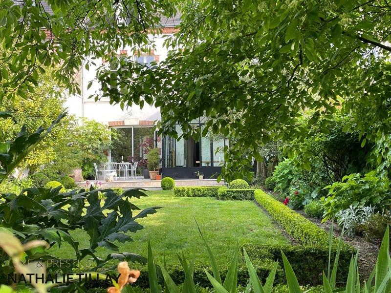 Maison bourgeoise - 220 m² - 9 pièces