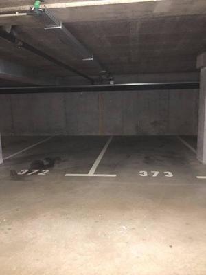 Parking / Garage