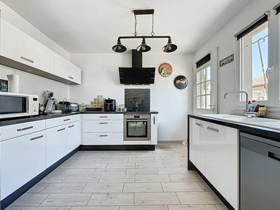 Maison - 76 m² - 4 pièces