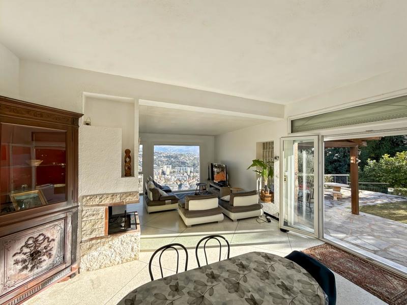 Villa - 160 m² - 5 pièces