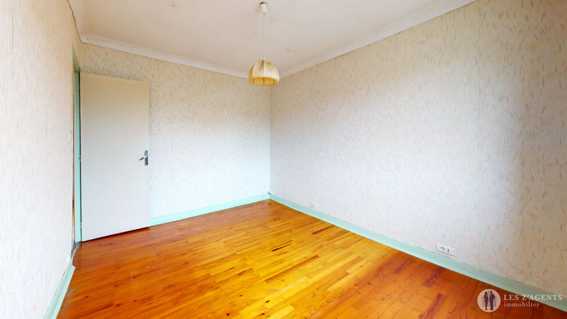 Maison - 101 m² - 6 pièces