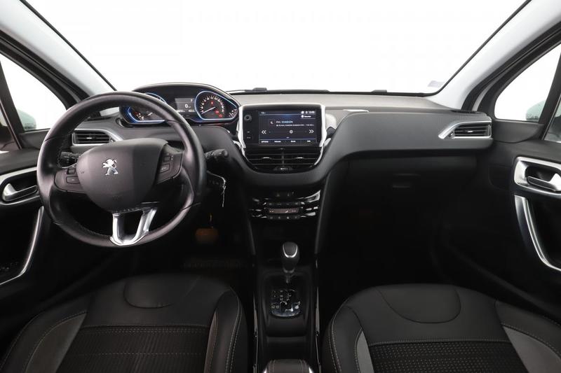 Peugeot 2008 1.2 PureTech Allure Eat6 110 ch
