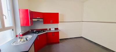 Maison - 205 m² - 8 pièces