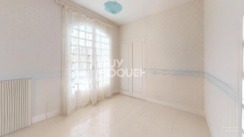 Maison - 195 m² - 7 pièces