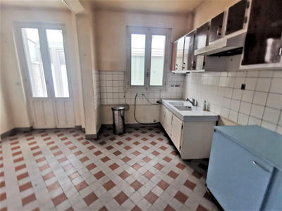 Maison - 246 m² - 7 pièces