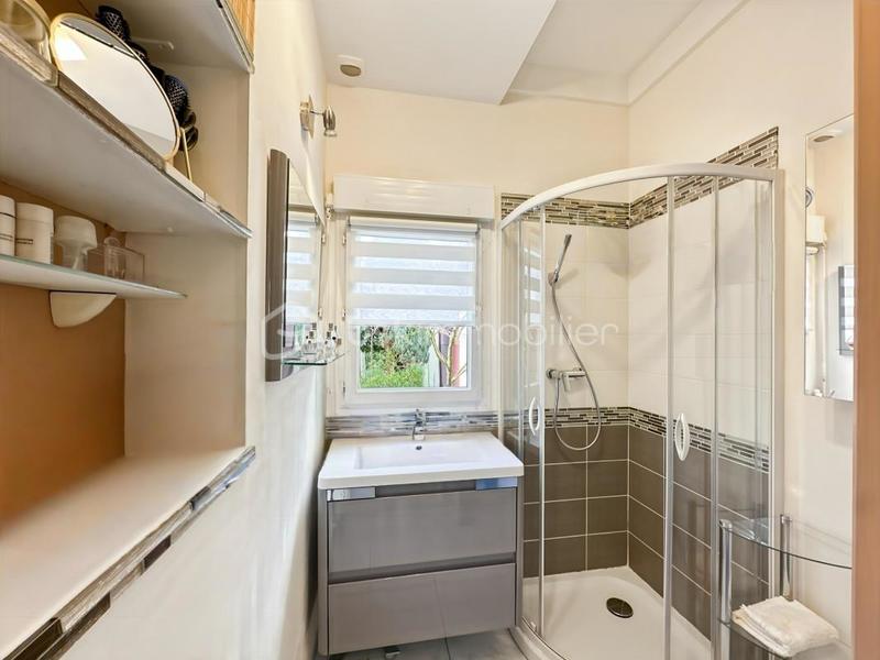 Maison de ville - 70 m² - 4 pièces