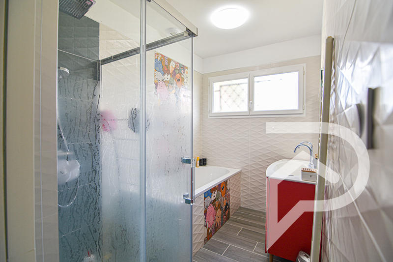 Maison - 160 m² - 6 pièces