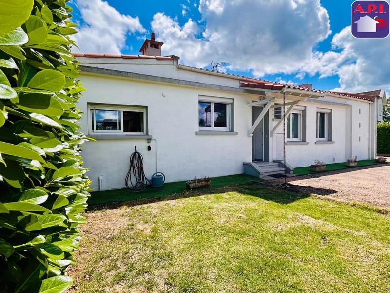 Maison - 99 m² - 4 pièces