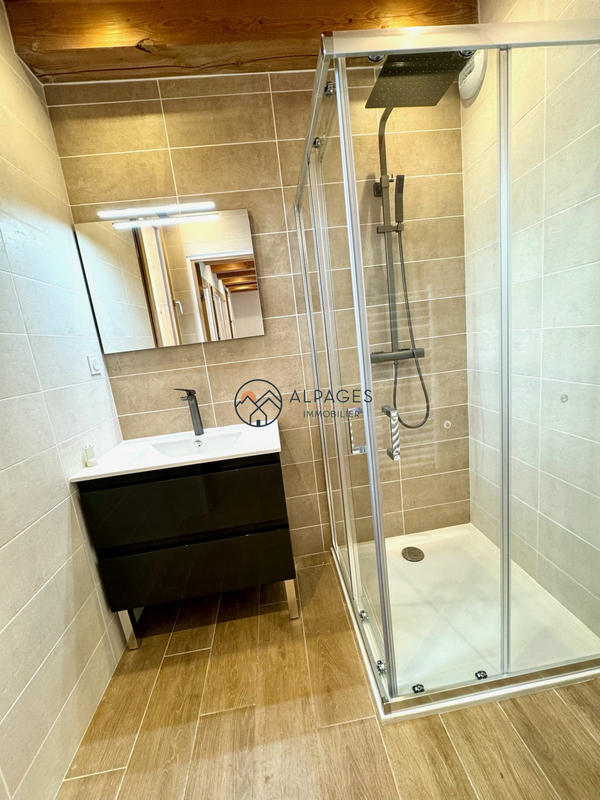 Châlet - 257 m² - 10 pièces