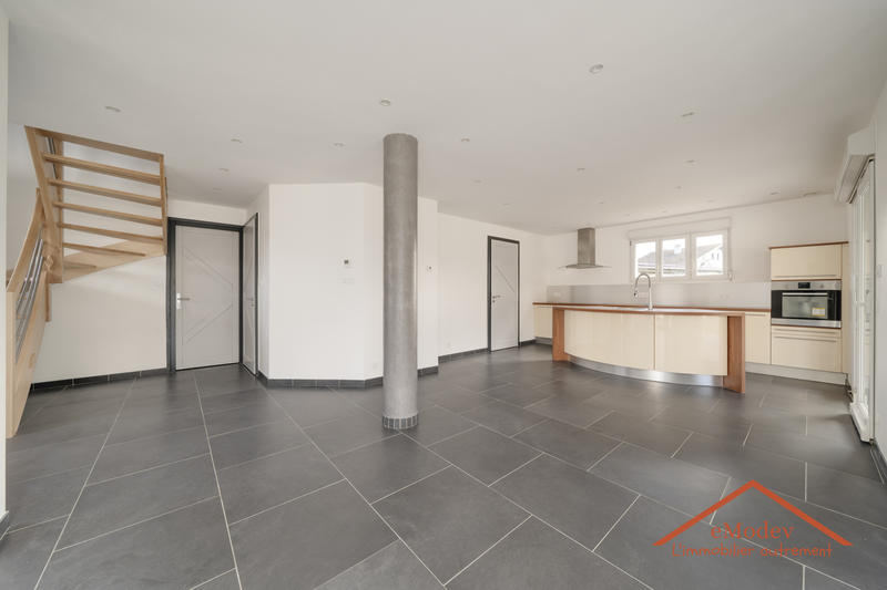 Villa - 145 m² - 6 pièces