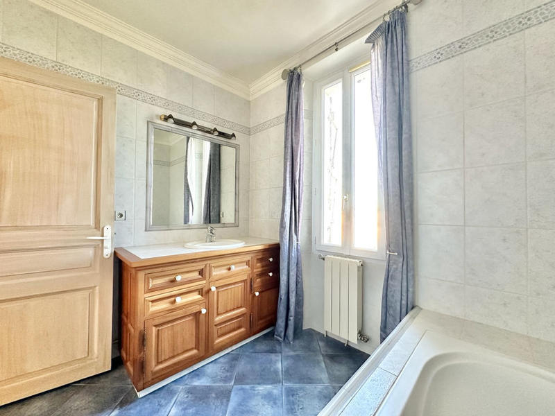 Appartement - 153 m² - 5 pièces