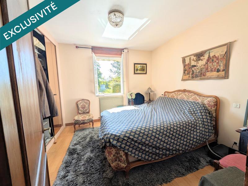 Maison - 237 m² - 9 pièces