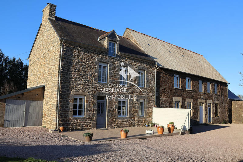 Maison - 210 m² - 8 pièces