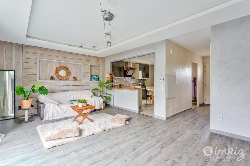 Maison - 96 m² - 4 pièces