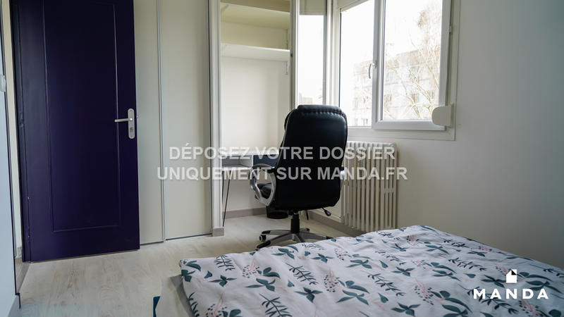Chambre - 12 m² - 5 pièces