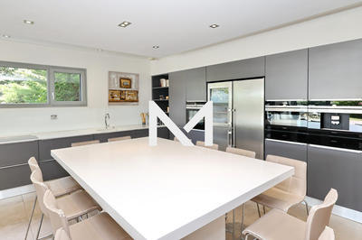 Maison contemporaine - 171 m² - 6 pièces