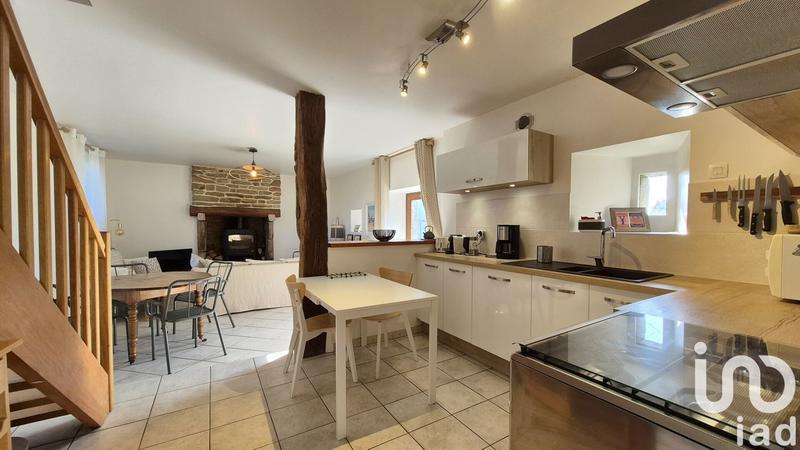 Maison - 239 m² - 7 pièces