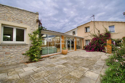 Propriété - 227 m² - 8 pièces