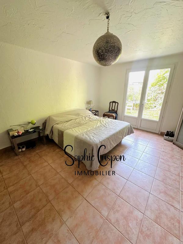 Villa - 245 m² - 8 pièces