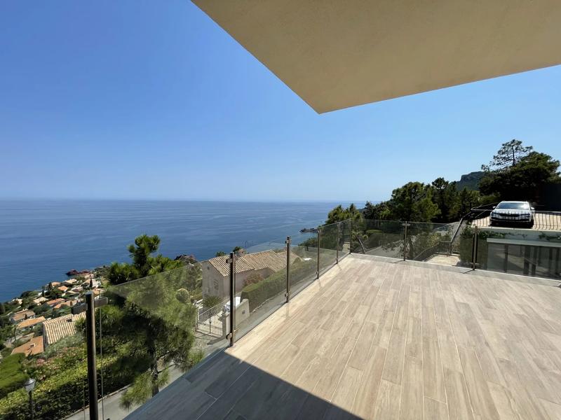 Villa - 185 m² - 6 pièces