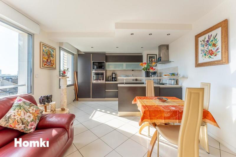 Appartement - 65 m² - 3 pièces