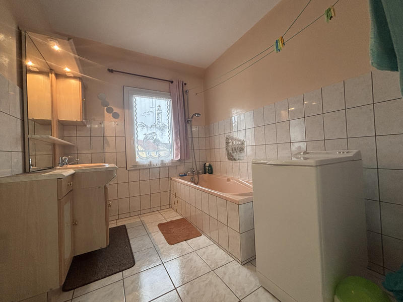 Maison - 87 m² - 5 pièces